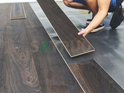 Wholesale customized good quality eco friendly wooden spc flooring pine floor