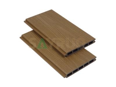 Co-extrusion wood plastic composite fence